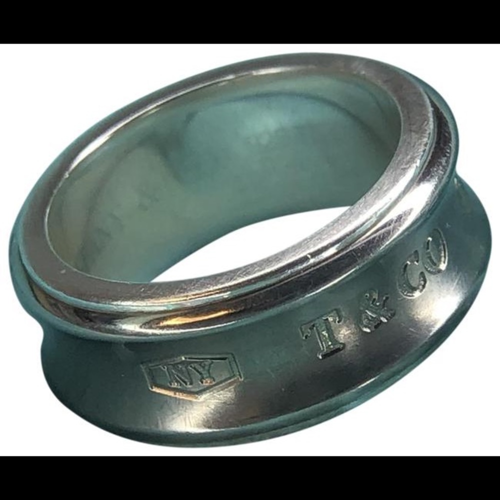 Tiffany & Co Titanium Ring in Galaxy Gray silver